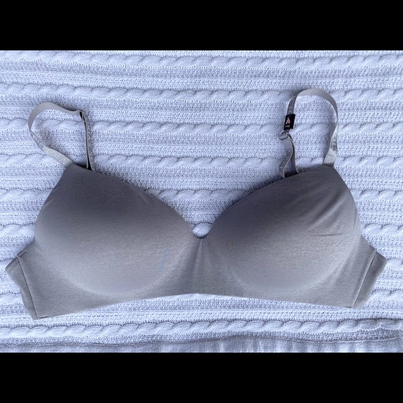 THE T-SHIRT Lightly-Lined Wireless Bra 36 DD - Picture 3 of 4